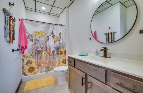 Modern, Open-Concept Apartment Downtown Cashton! - Foto 14