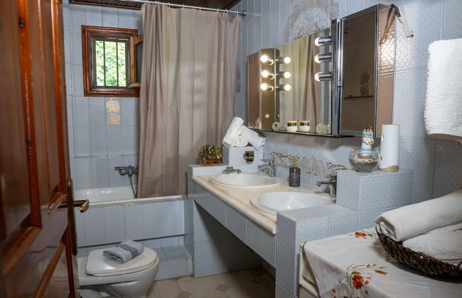 Paradeisos Partment With Sea View - Foto 30