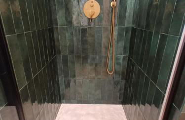 PARIS Balcony TOP FLOOR Room - Foto 48