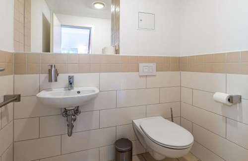 Fischadler - Ferienwohnung mit Terrasse, Kamin, Bootsverleih & Seezugang - Foto 3