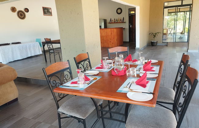 Destiny Blo Inn - Photo 16