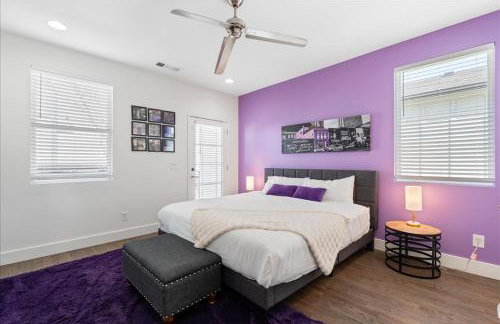 Nash House & Bars of Broadway with Patio Bar and Views! 8min Downtown! Sleeps 12! - Foto 50