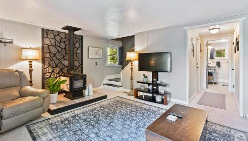 Little Longbow Lakefront Chalet - Foto 4