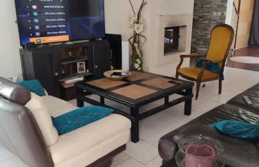 Familly 10 min du circuit 15 min de boulerie jump et 1h30 de Paris Saint Arnoult en voiture ou 55 min en train pensez aux JO - Photo 5