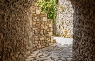 Rustic home in heart of Stemnitsa - Photo 7
