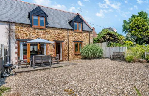 3 Bed in Bridport oc-dc049 - Photo 3