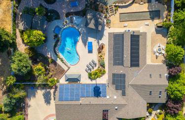 Casteel - 4,500 sq-ft retreat with a pool and hot tub in the middle of wine country! - Foto 49