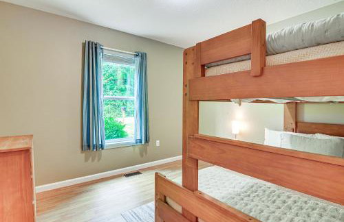 Campton Cottage with Hot Tub, Near Hiking and Climbing - Foto 19