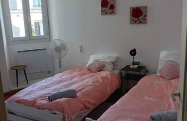 Jonzac Centre Ville - Private Home near Chateau - Photo 10