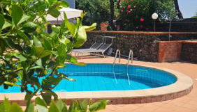 Villa MELANY Casa Vacanza - Foto 4, Garden, sunbed, Garden view