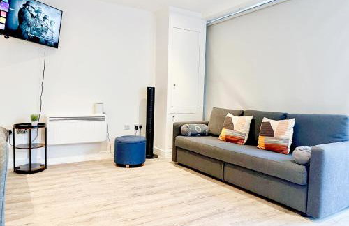 Cozy Studio Flat with FREE WiFi in Islington near Upper Street, Highbury & Angel Station by NourNest Apartments - Foto 18