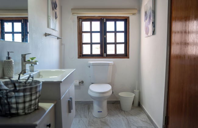 Hugo's Rental - Photo 55