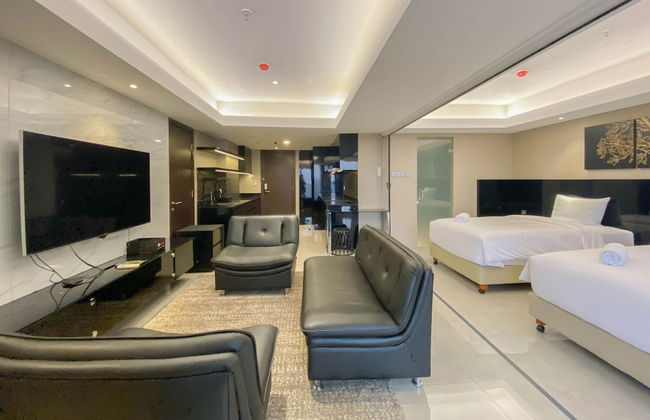 Spacious Combined Studio Apartment At Warhol (W/R) Residence - Foto 3