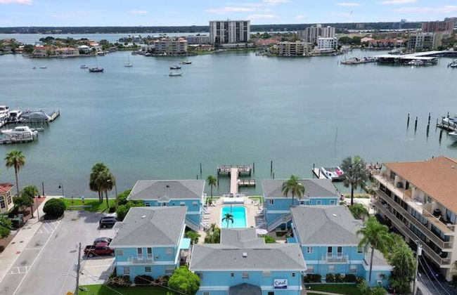 The Seashell Suite w Private Balcony Walk 2 Beach - Foto 21