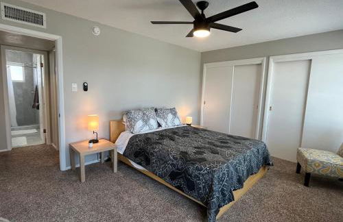 Cozy Townhome 5 Min to Airport - Foto 3