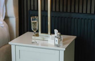 The Ultimate Bride & Hen Complex! Celebrations at The Old Fire Station Canterbury, 3 Homes - Foto 19