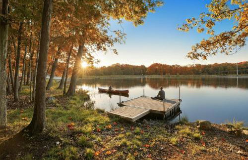 Lakefront Home, Hot Tub, Pool Access, Boats, Pets - Photo 7