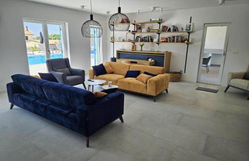 Villa Blue Moon for 9 persons near Porec with 42 m2 heated pool, wellness, kids playground & sea view - Foto 11