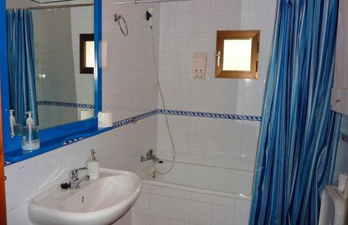 Family Stay with Private Pool - Foto 20