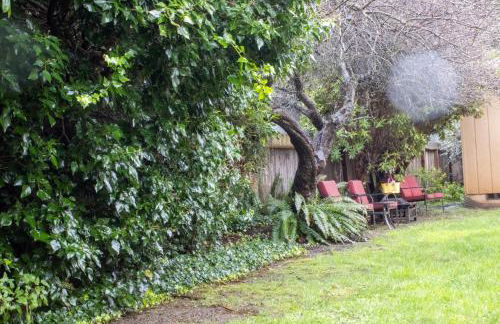 Private Home - #RedwoodSkyWalkRetreat - 5BD, Pro Pool Table, BBQ, Foosball, Darts, Fireplace, Movie Projector, Stereo, Cotton Bedding - Foto 4