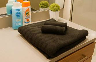 2 Bedroom Villa, Dog Park, Lake, WiFi, Laundry , Pool - Photo 4