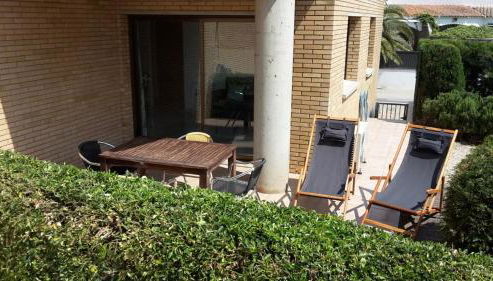 DAVANT MAR - Apartamento con terraza a pie de playa - Foto 2