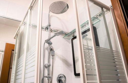 Casa Spezia - Metro Vicina, Wi-Fi Rapido & Netflix - Foto 13