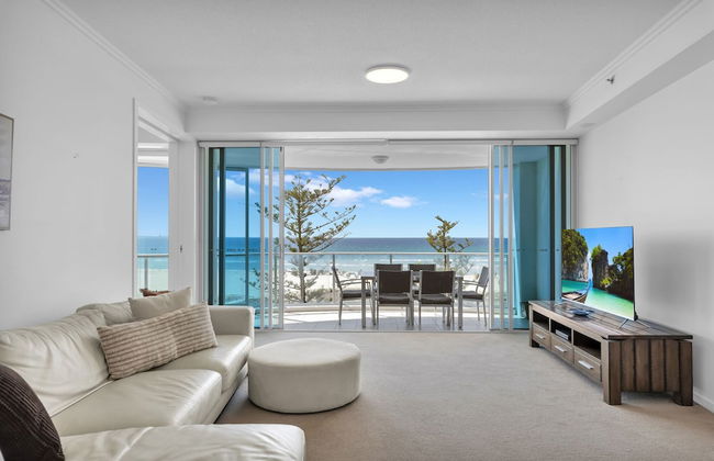 Reflection Tower Two - Foto 56