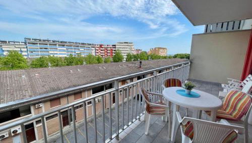 Beautiful Beach Apartment With Shared Swimming Pool - Photo 1