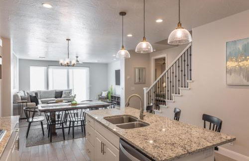 Poolside Plunge - Foto 7