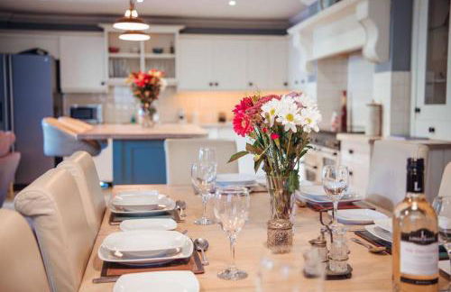 The Vestry - Sleeps 12 - With Hot Tub - Foto 16