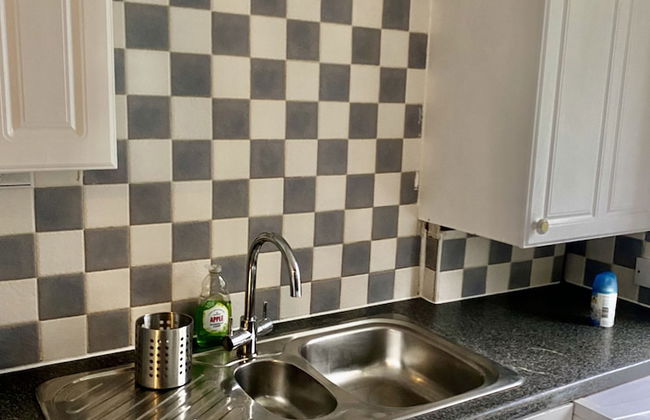 Impeccable 2-bed Apartment in London - Foto 14