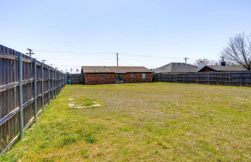 7 Mi to Lake Bridgeport: Home w/ Yard & Grill! - Foto 21