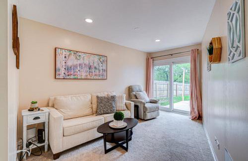 Cozy Home Sleeps 10 Lombard Chicago Suburb - Foto 7