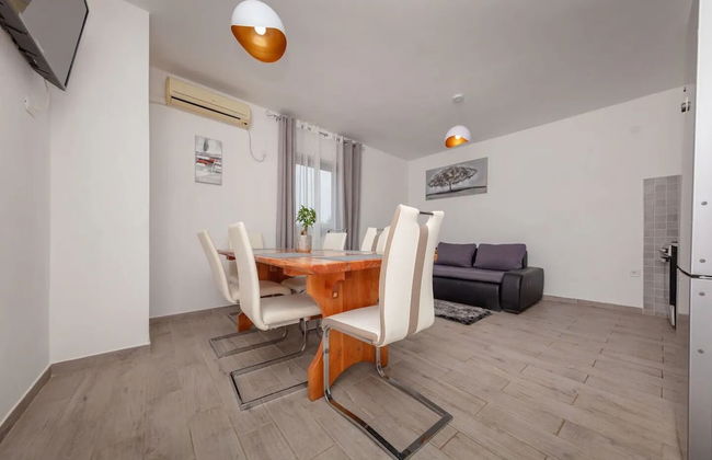 Berto - With Pool - H - Foto 26