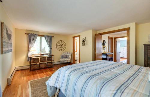 Enchanting Waterfront Sorrento Home with Deck! - Foto 15