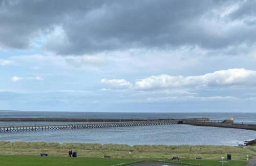 The Rockpool - private hot tub and sea views - Photo 34
