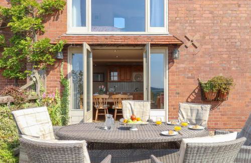 Sherway Coach House - Photo 37