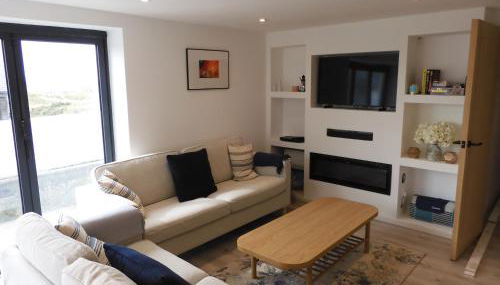 Fabulous Ground Floor Apt Adjacent to Beach - Foto 2