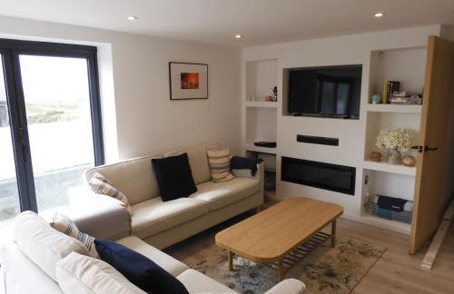 Fabulous Ground Floor Apt Adjacent to Beach - Foto 2