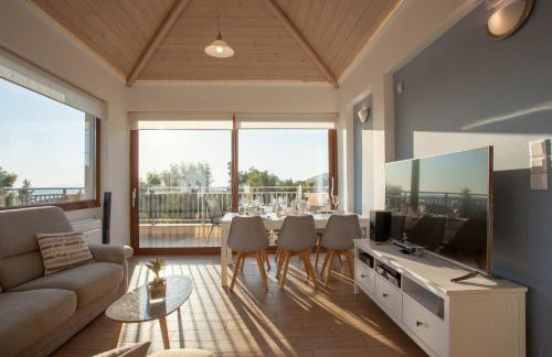 Family seaside Kladissos Villa with private heated pool! - Photo 22