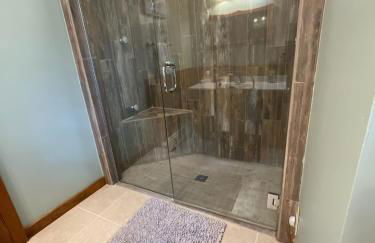 The Central Escape- Hot tub, Spacious, Squam Lake - Foto 33