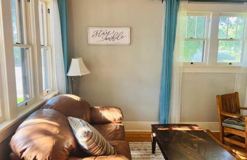 Walk to Dining Breweries and Shops Plus New Hot Tub - Foto 50