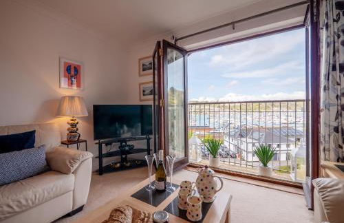 Coastal Escape with Balcony & River Dart Views - Foto 41