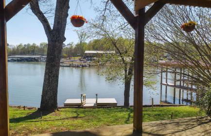 LAKEFRONT Home at Lake Chickamauga! Walk to the Marina! - Foto 2