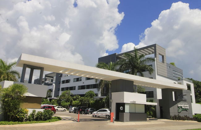 Nick Price Apartments by Spot Rentals - Photo 24