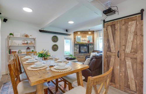 Farmhouse with Private Hot Tub Less Than 1 Mile to Birch Bay - Foto 1