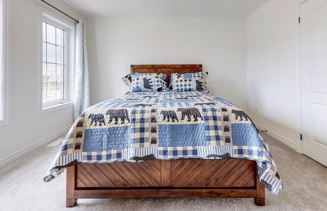 Elegant 3-bedroom House - Bowmanville - Foto 4