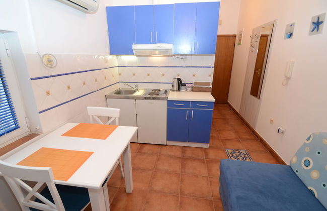 Maritimo Apartments - Photo 42