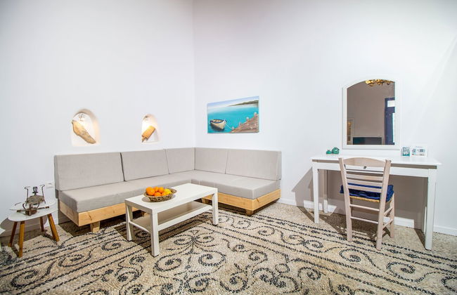 The Red Door in Koskinou - Photo 8